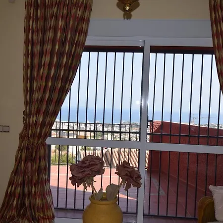 Romeo Villa *